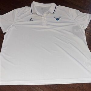 Women’s Charlotte Hornets White Polo Shirt NWT Womens XL